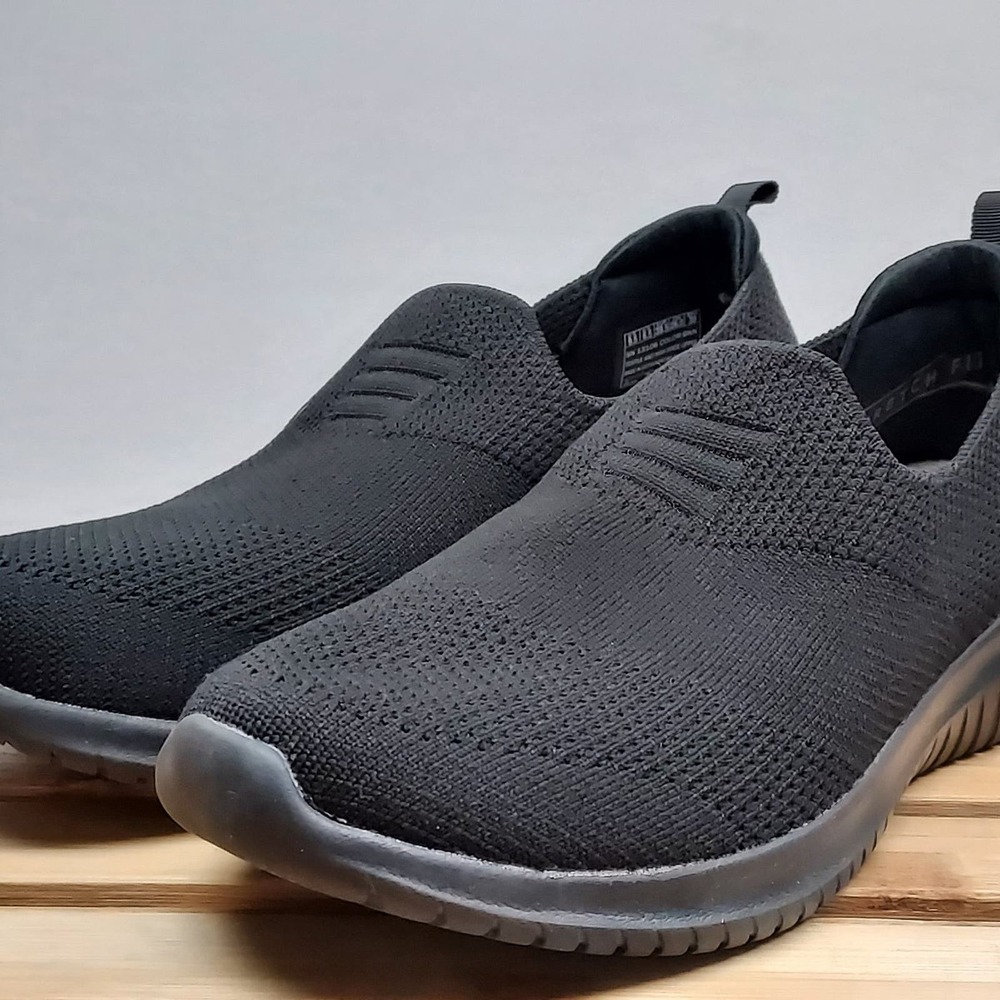 Skechers Womens | Black | Ultra Flex Harmonious Shoes Size 9.5